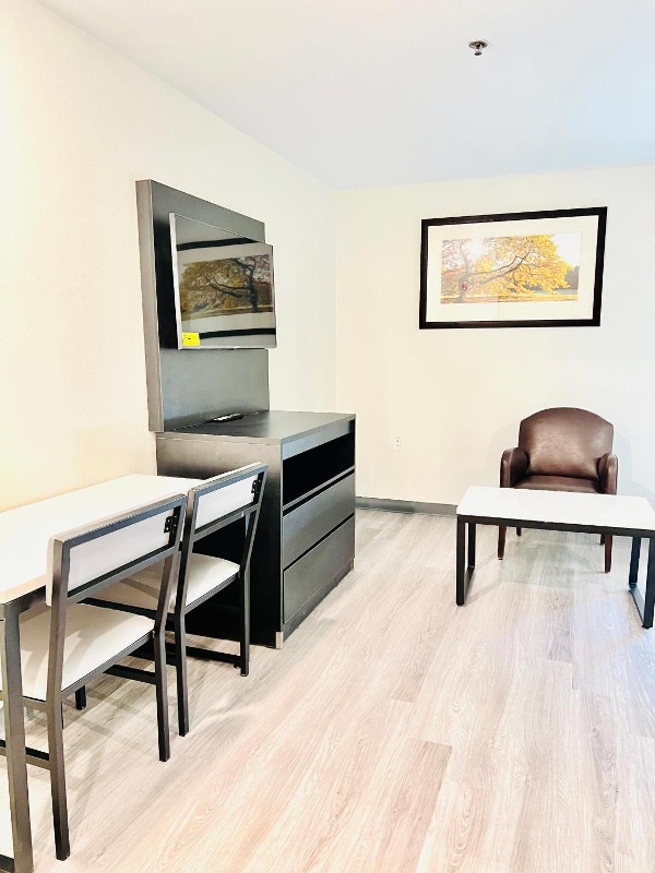 MainStay Suites Little Rock West Near Medical Centers image 5